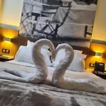 Au Chateau 3*