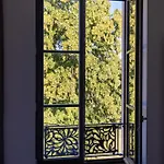 Au Chateau 3*