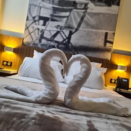 Au Chateau 3*