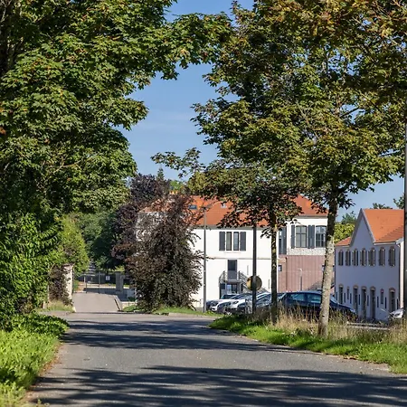 Au Chateau 3*