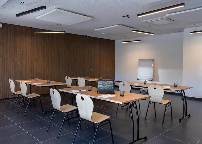 Отель Au Chateau Villers-les-Nancy